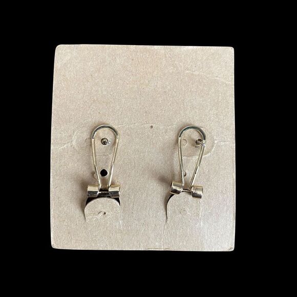 Plunder Pierced Earrings Cluster Rhinestones Gold Tone Omega Backs New on Card - Picture 2 of 4